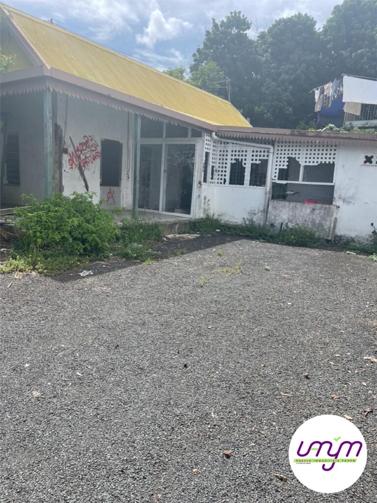 Maison F4 à vendre à Bourail, sur un terrain de 3 ares, proposée par l'agence Vanym