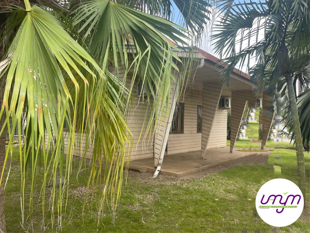 Maison F3 à Voh à vendre, maison de type F3 sur un terrain de 15 ares à Voh