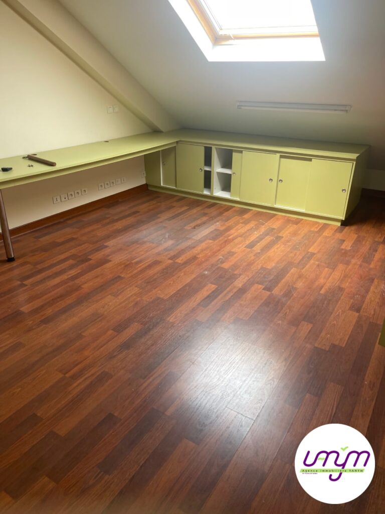 annonce-bureau-vanym-6.2